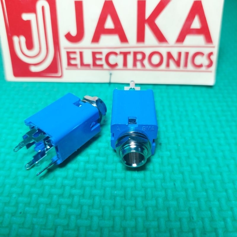 Conector Soket Mic Akai Stereo BMA