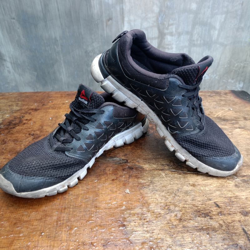 sepatu running reebok second original thrift