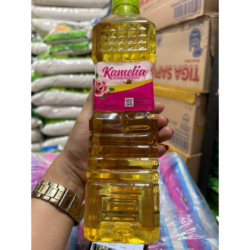 

Minyak Goreng Premium Kamelia 800 Ml