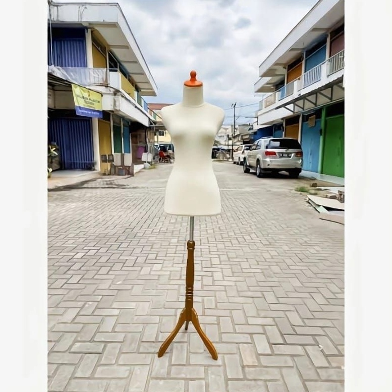 Dm kream  DM hitam  display kebaya  display gamis  manekin setengah badan  patung setengah badan  Ma