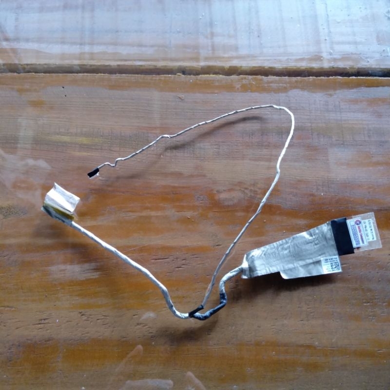 fleksibel layar dell Inspiron 5437