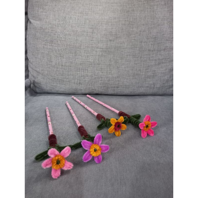 

Pencil bunga pipe cleaner/souvenir ultah anak/gift/souvenir