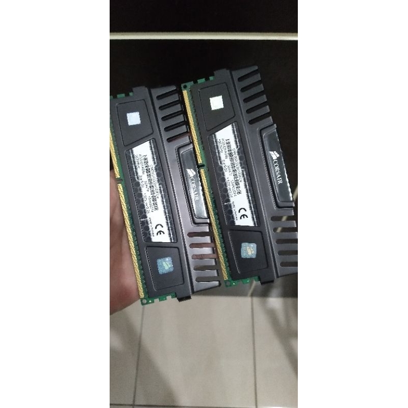 RAM Corsair VEGEANCE DDR3 8GB X2 1600MHz