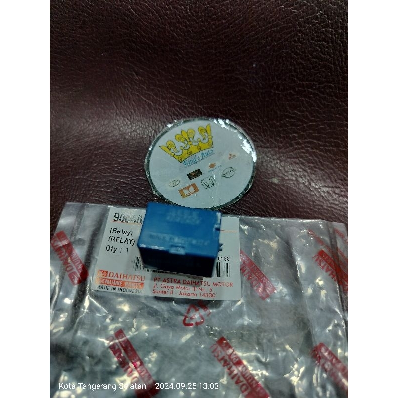 RELAY DENSO 12 VOLT KAKI 4