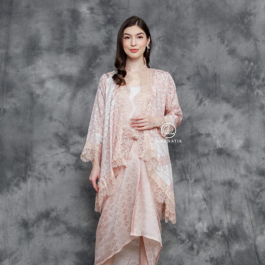 AIRA BATIK - Melayu Outer Batik Lace Viscose Oneset Premium Wanita Kebaya