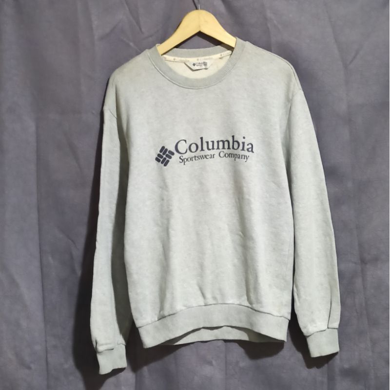 CREWNECK COLUMBIA SECOND PRELOVED