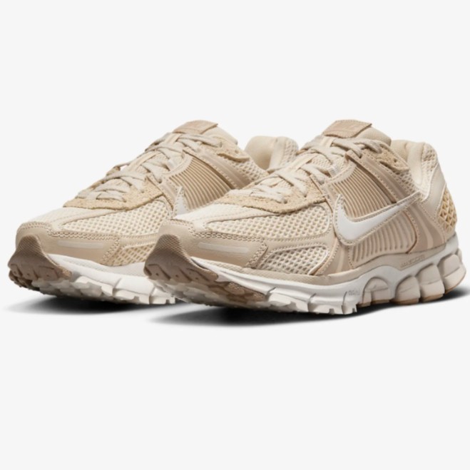 NIKE ZOOM VOMERO 5 WMNS SANDDRIFT HEMP HV3880-126