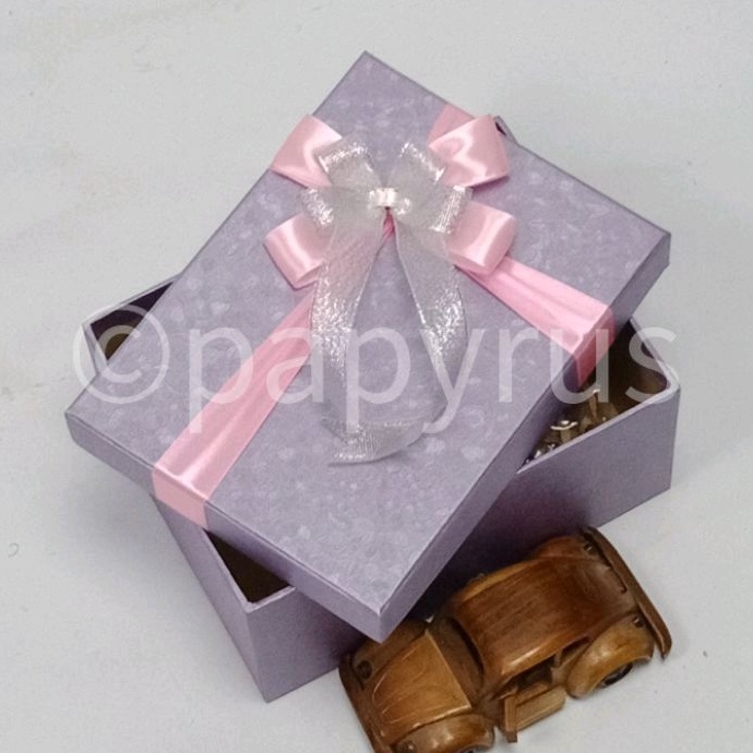 

PAPYRUS 15x2 Tinggi 1cm Kotak Kado Gift Box Hadiah