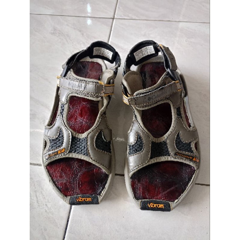Sandal Columbia Titanium Tapak vibram