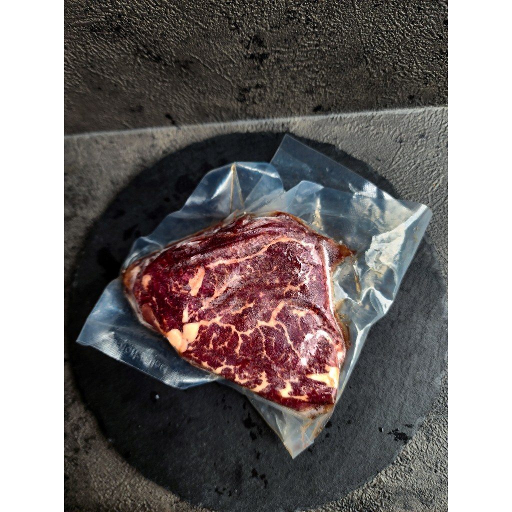 

Australian Tenderloin Wagyu MB9+ Kiwami by Stockyard