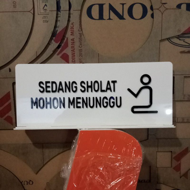 

Sedang Sholat Sign In Label Acrilik tmbul