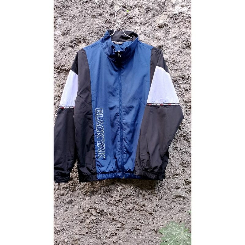 jaket outdoor black yak