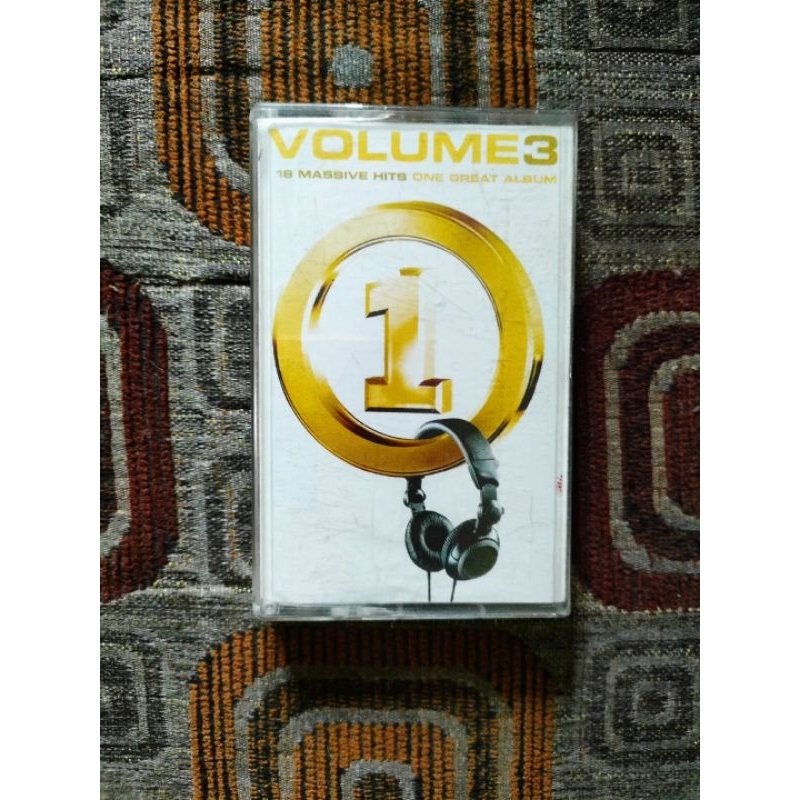 kaset pita kompilasi 18 MASSIVE HITS ONE GREAT -Volume 3