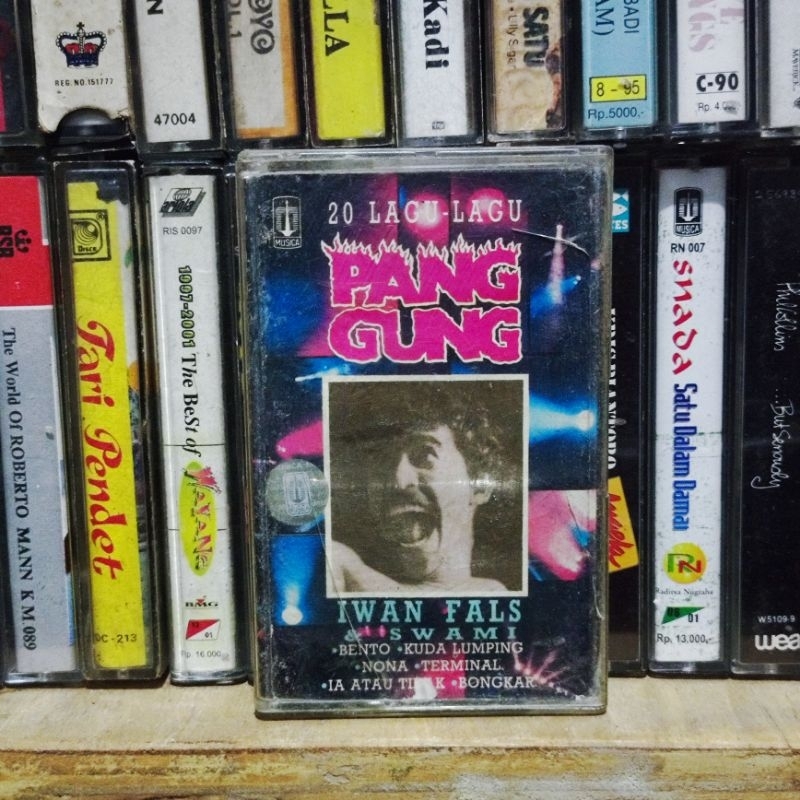 Kaset Pita - Iwan Fals - 20 Lagu Lagu Panggung - Radio Tape - Kaset - Radio