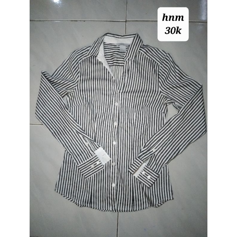 Preloved Kemeja H&M Salur