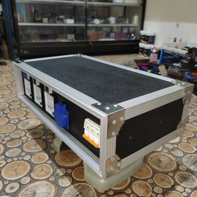 Panel 1 phase Full fitur