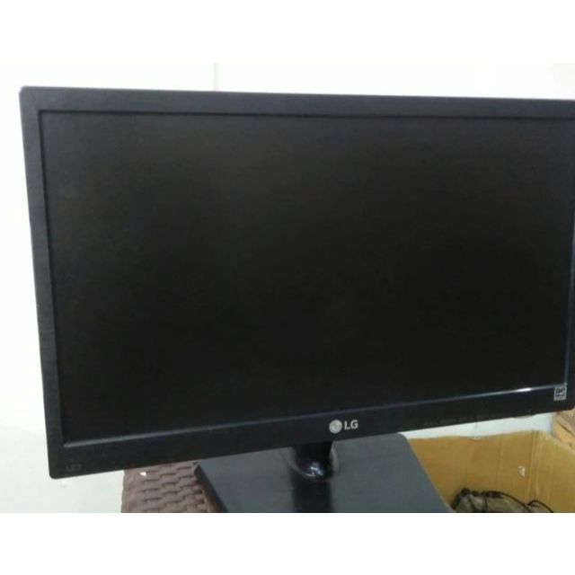 Monitor Komputer LED LG 20 Inci