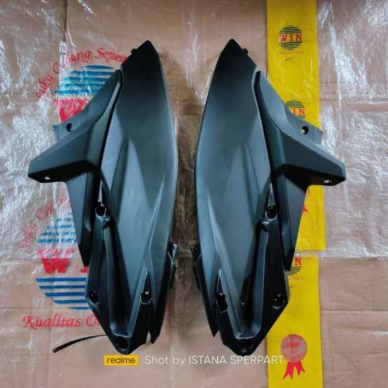WIN - Sambungan body belakang Vario 125 lama 2012 2014 kanan kiri Sambungan Body Vario 125 Old