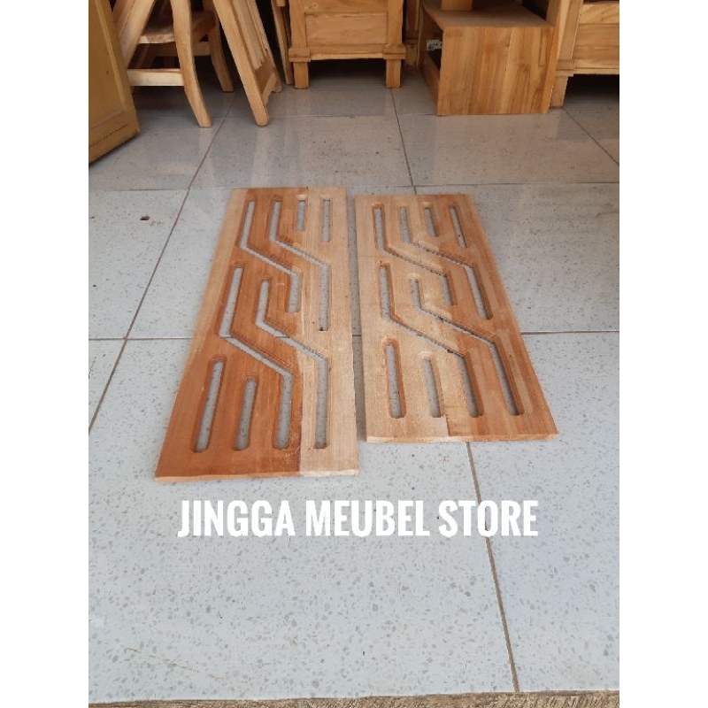 keping loster ornamen ukir roster boven lisplang kusen pintu jendela dekorasi dinding rumah 25x75 cm
