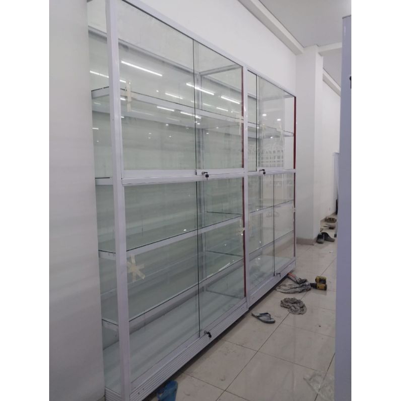 Rak Etalase Sliding Kaca