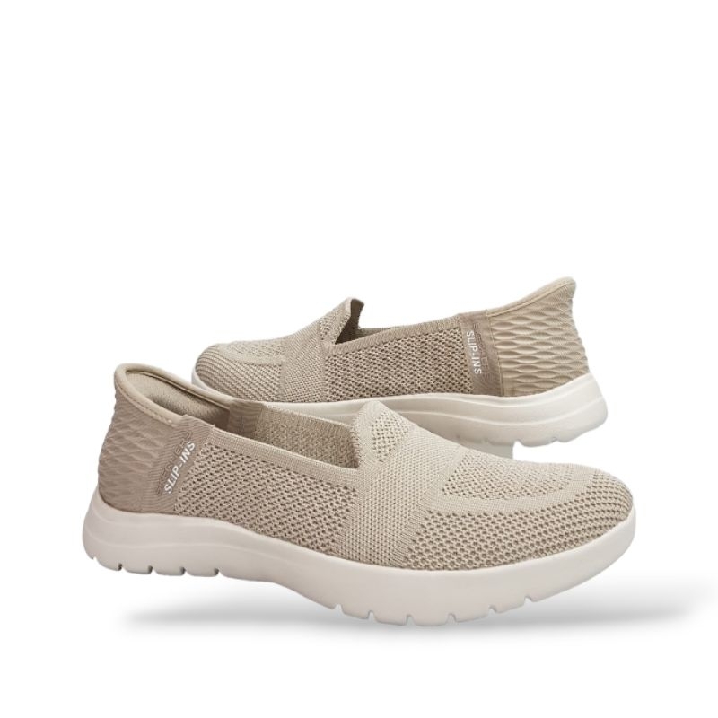 SKECHERS SLIP INS OTG WOMEN/SEPATU SKECHERS SLIP INS OTG