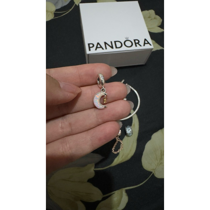 preloved pandora CHARM original