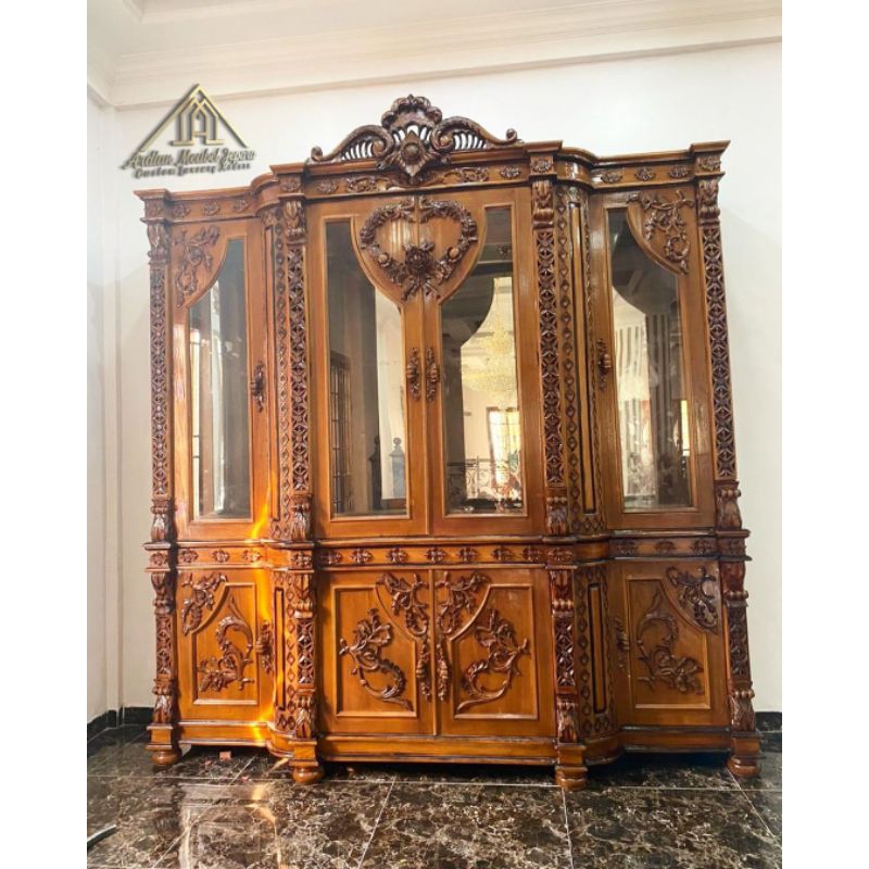 Lemari hias ukir kayu jati/Lemari bufet hias jati