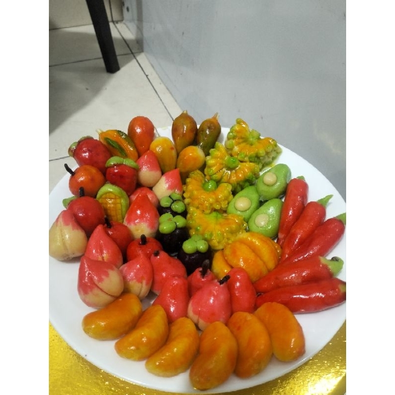 

luknut model buah isi 4