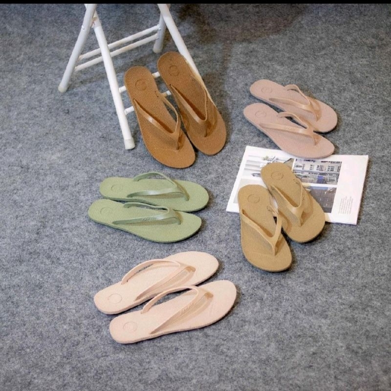 Sandal Japit Wanita Spazio