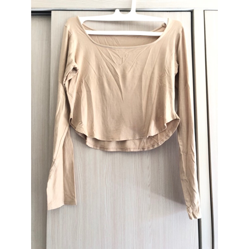 atasan kaos crop olahraga adem hana cewek cantik bagus murah preloved premium branded