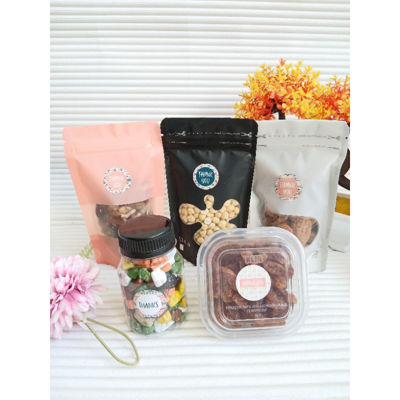 

PAKET HEMAT Cemilan Sehat Murah / Kacang Arab / Kismis / colklat kerikil / Alomd Milk / Trail Mix