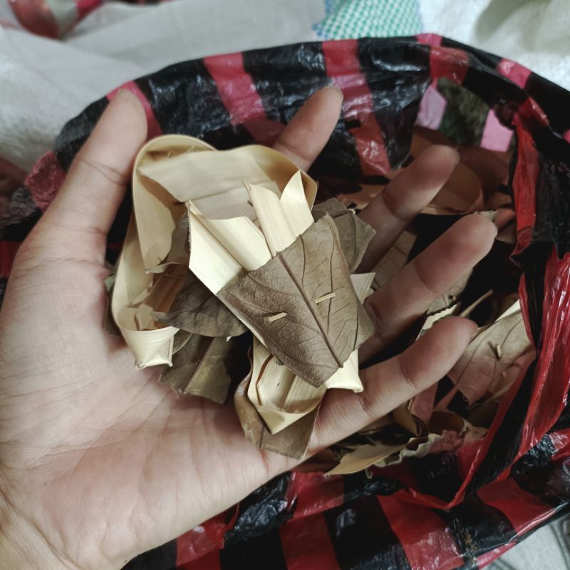 Porosan Canang / Porosan Bali / Porosan Ibung / Wadah Lengis