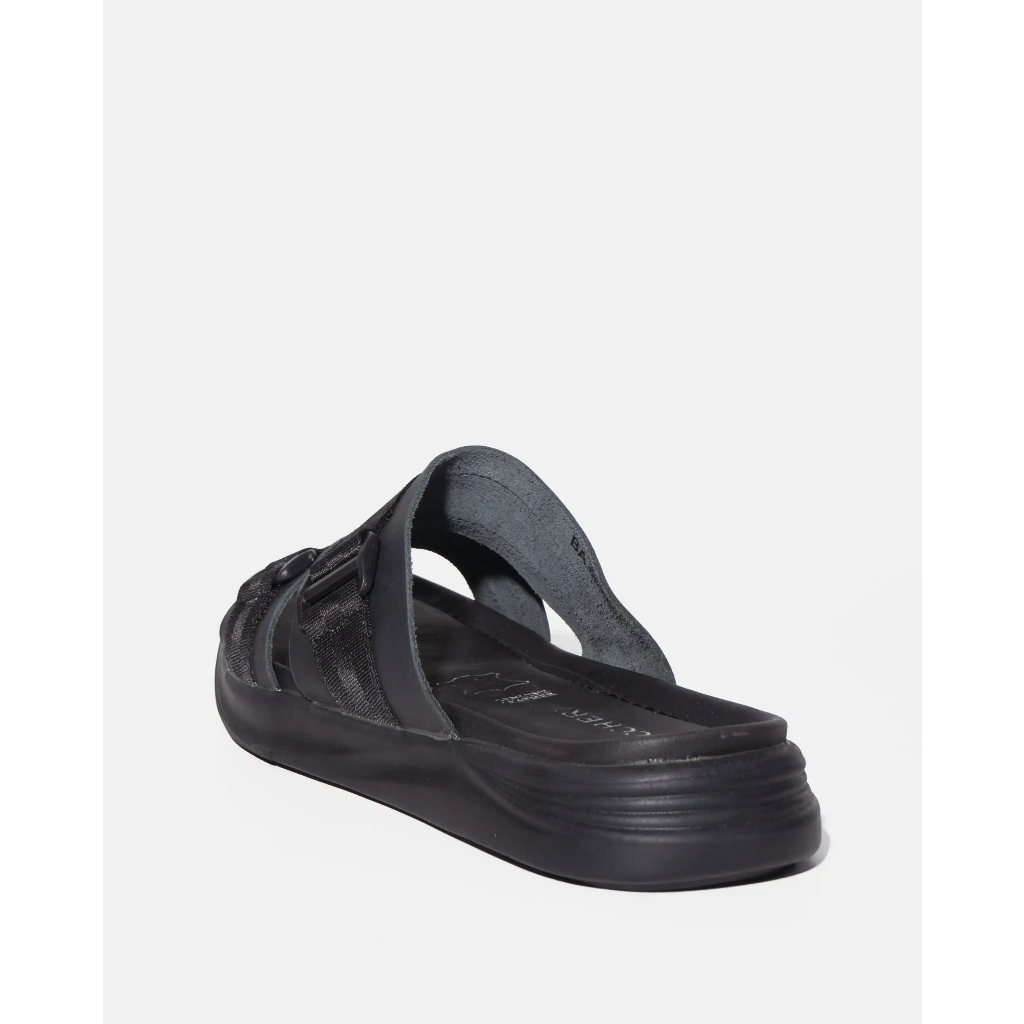 BUCCHERI SANDAL SELOP PRIA BA6071.