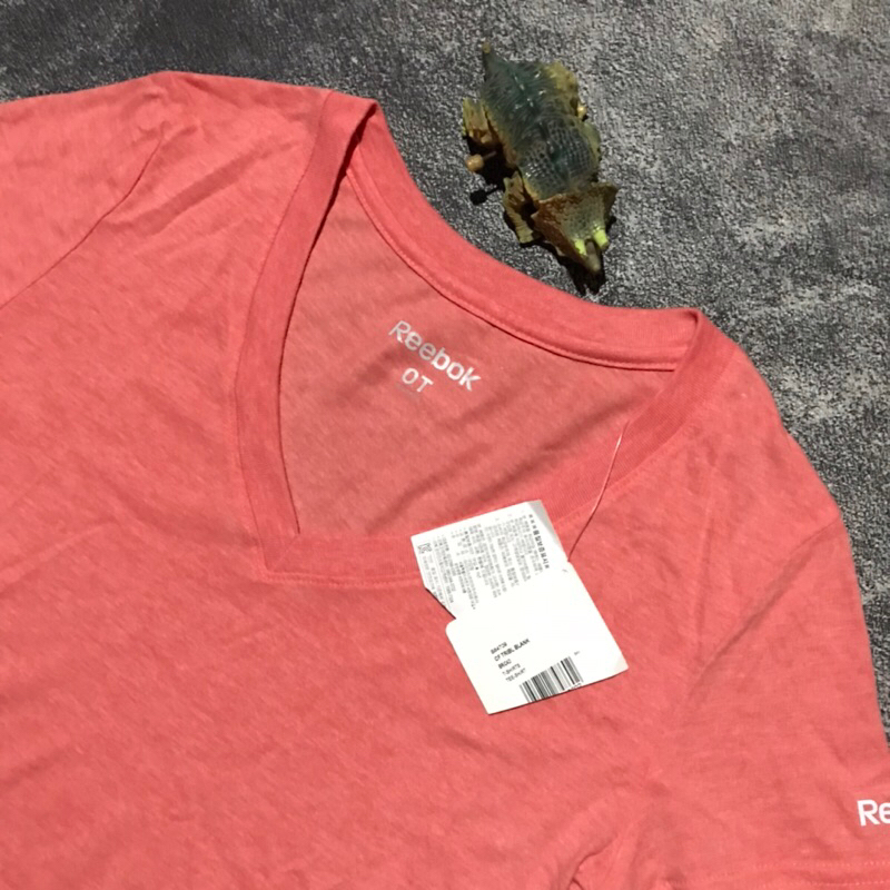 [Thrift] Baju Kaos Wanita Olahraga Reebok Like New With Tag