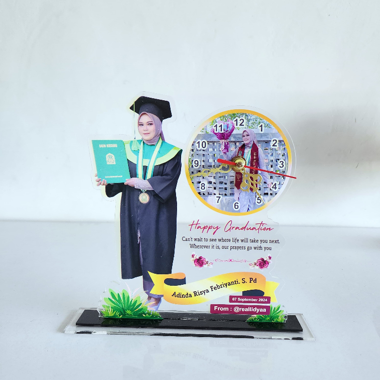 PLAKAT WISUDA | KADO WISUDA | HADIAH UNIK