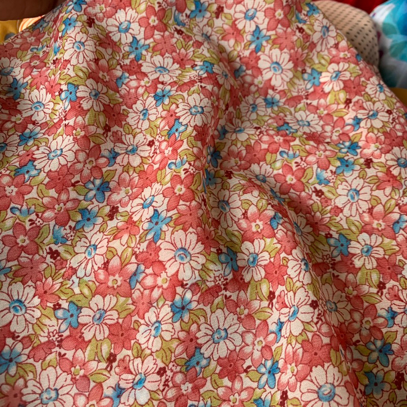 kain chiffon motif bunga - kain chiffon fine - kain sifon motif - kain dress sifon - kain kenaya sif