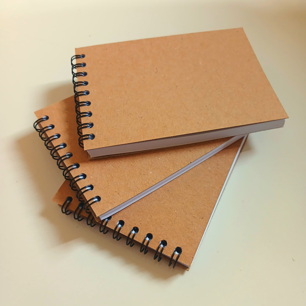 

BUKU GAMBAR SKETSA B7 / SKETCHBOOK BROWN / SKETCHBOOK B7 BROWN / SKETCHBOOK MINI RING ATAS
