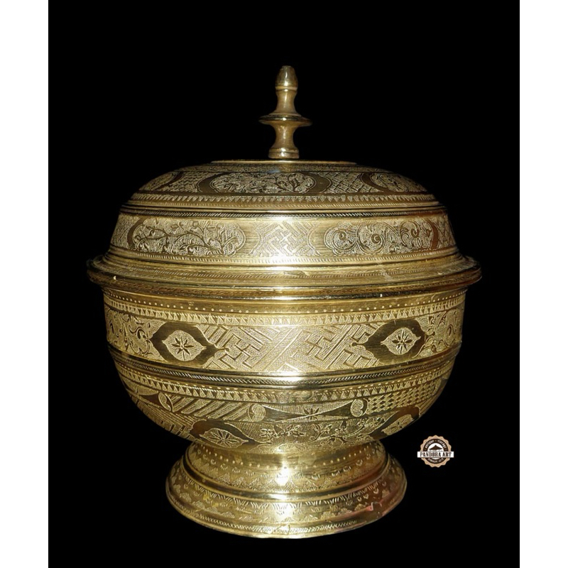 Bokor tutup / abun kuningan ukir kuno PALEMBANG / BANJAR ( Bt - 20 )