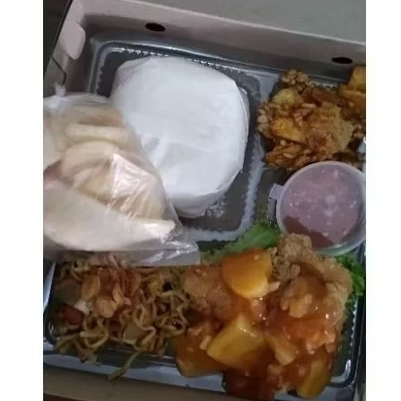 

Nasi Kotak Ayam Koloke