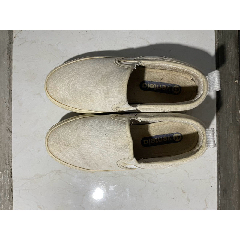 sepatu ventela slip on second original