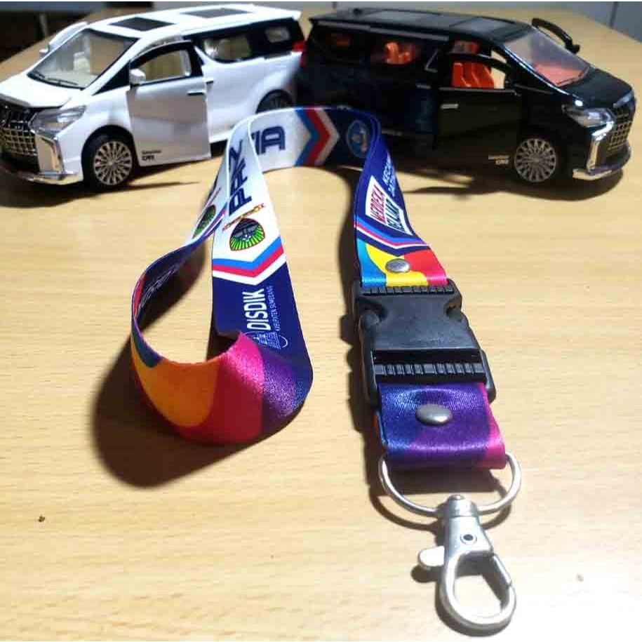

Cetak Tali Lanyard Custom 2,5cm / cetak tali lanyard id card lebar 2,5cm ECERAN
