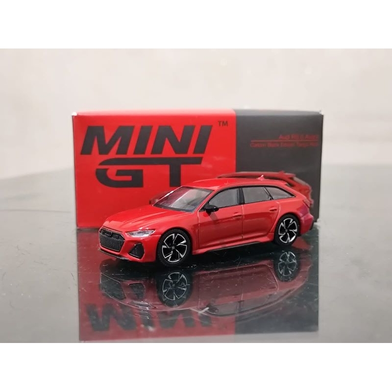 Mini GT Audi RS6 Avant Red