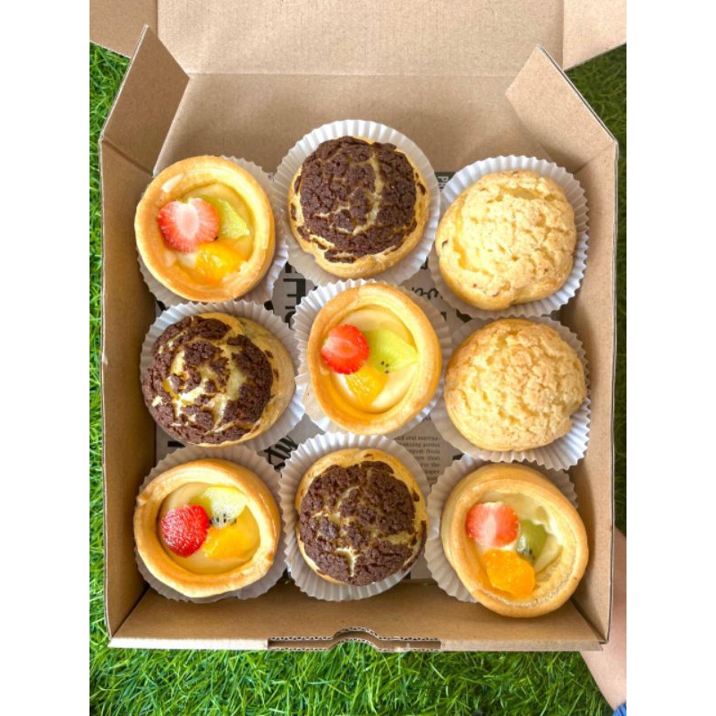 

Ssl09 Camilan Mix Soes buah dan choux / soes buah / choux au craqueline/ choux vanilla/ choux coklat