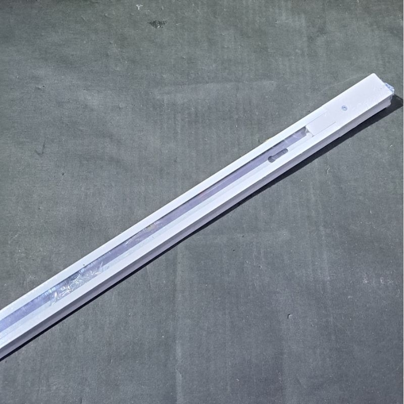 Bossecom Rel Track Lampu - PUTIH
