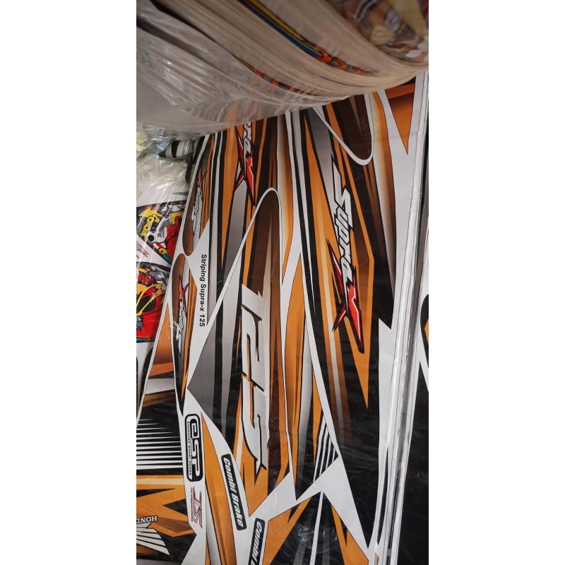 Striping Variasi Honda Supra x 125 (2005-2013) (Bahan Biasa)