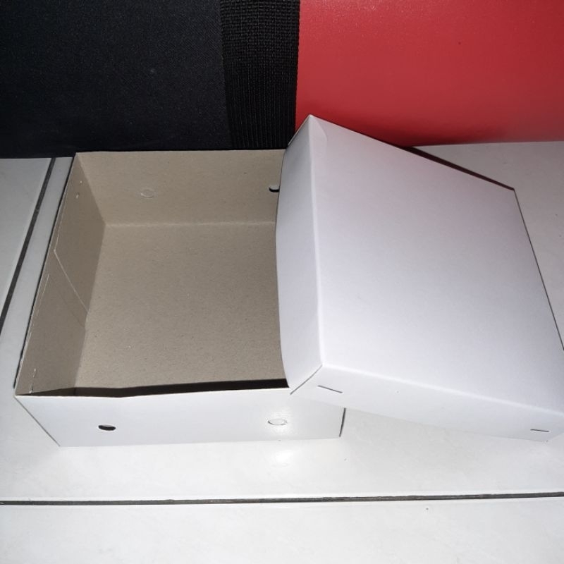 

Dos Snack Bancaan 20x20x8 400Gr lubang (10pcs)