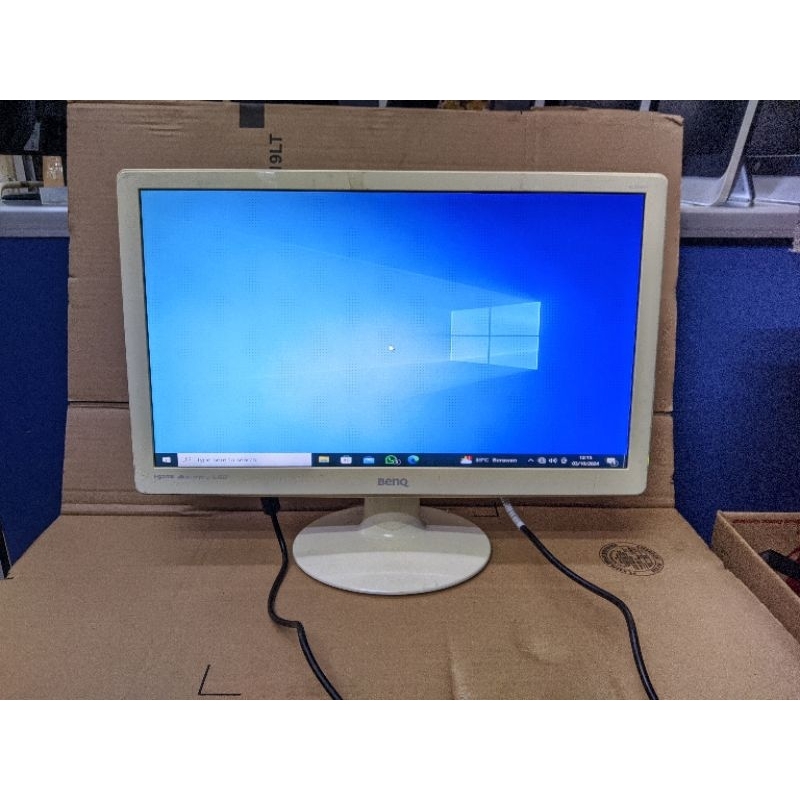 MONITOR LED BENQ 22-INCH / RL2240H INPUT VGA-DVI-HDMI MURAH