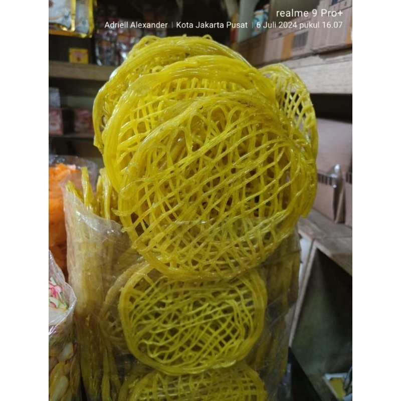 

Kerupuk Mien kuning besar Repack 500gram