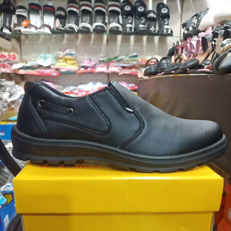 Sepatu Pantofel Laki", Tanpa Hak, Kualitas import, Merk Silverado & Ogardo