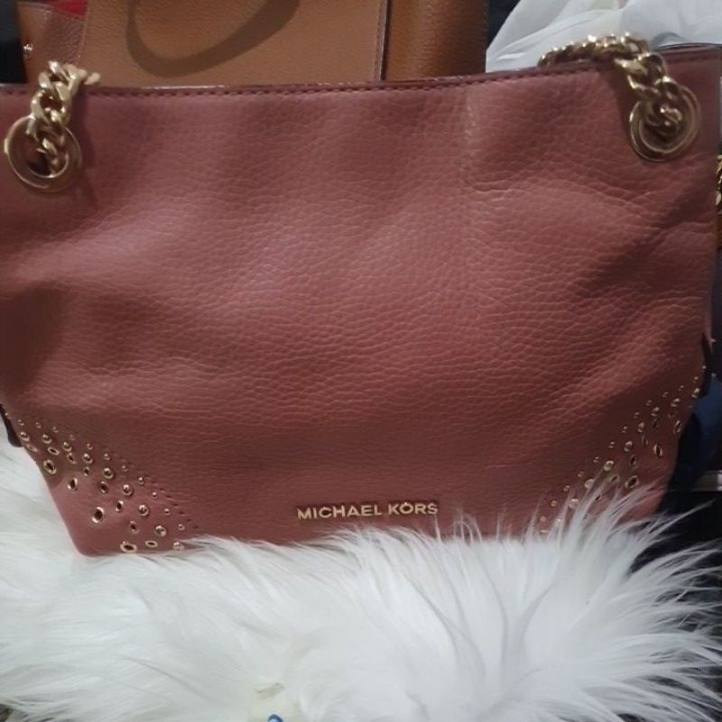 MK jet set rose MD chain messenger
